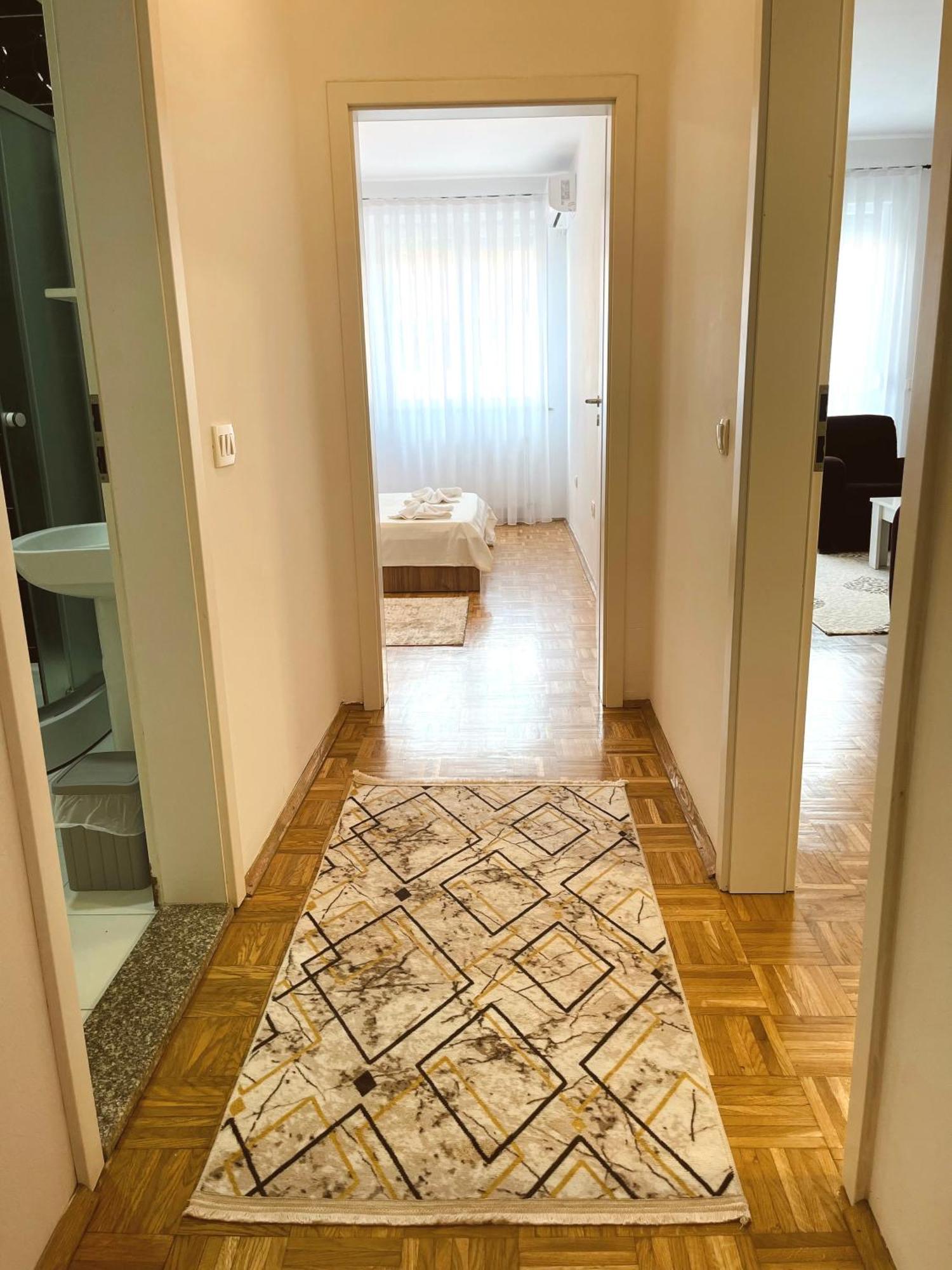 Apartment Troi Приштина Экстерьер фото
